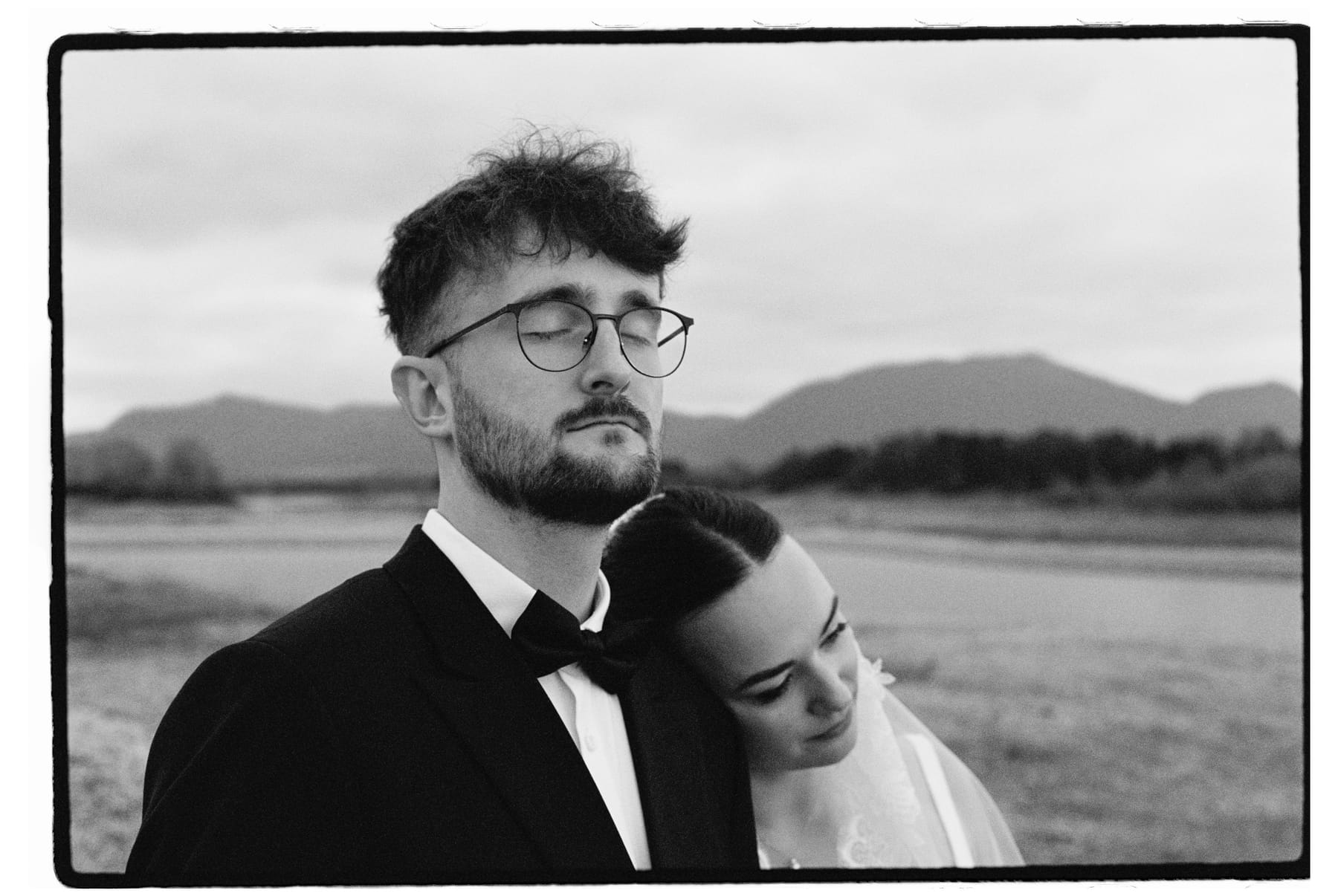 Analógová svadobná fotografia od Mária Poláčika.